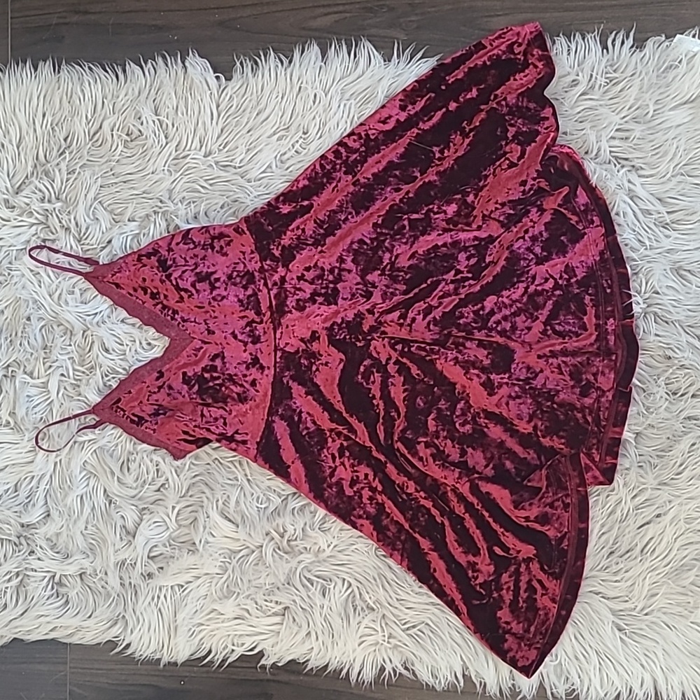 SOLD Forever21 velvet dress